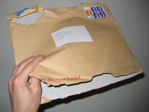 [Empty envelope with unknown sender:-( ] 